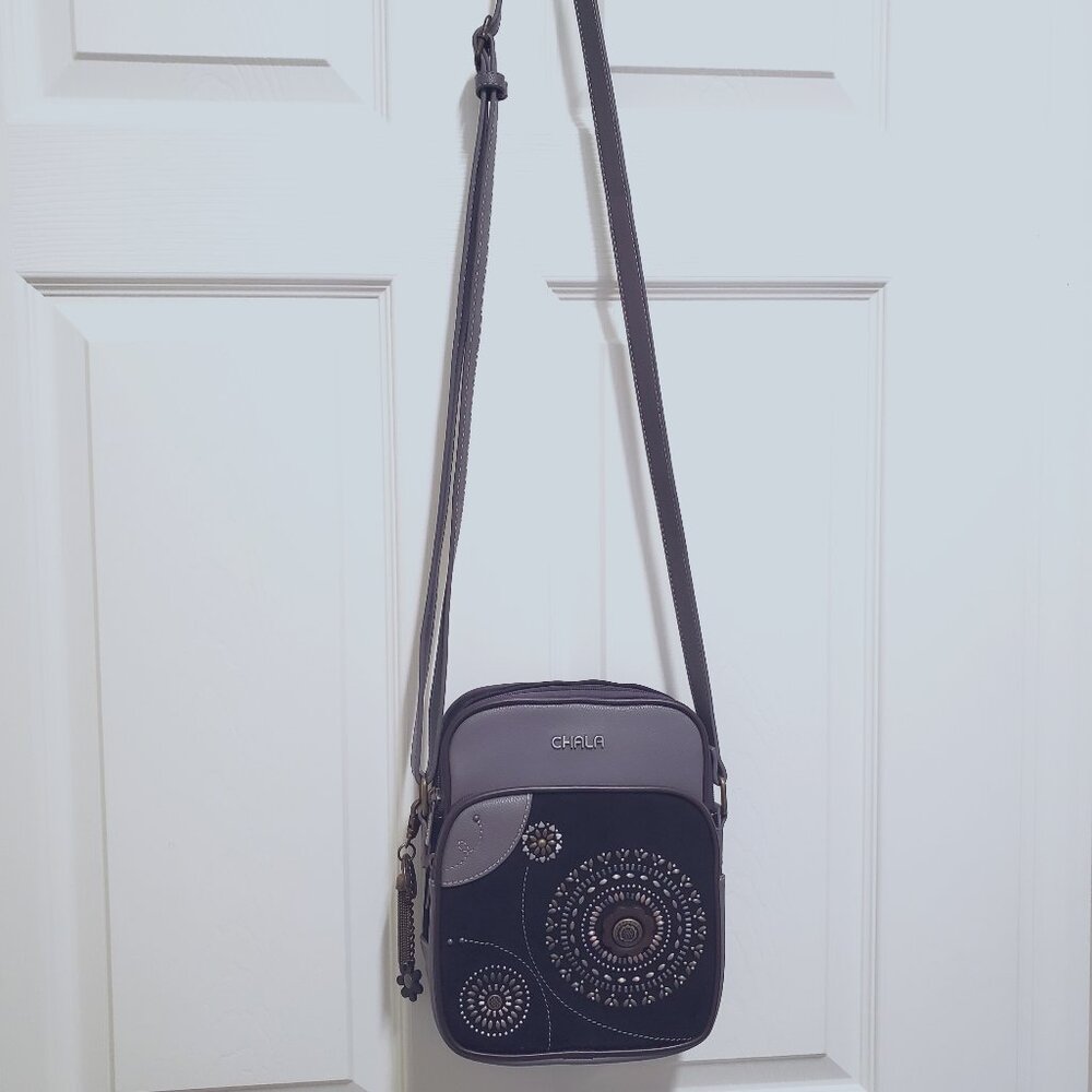 Cross-Body Purse - Picture 2 of 7